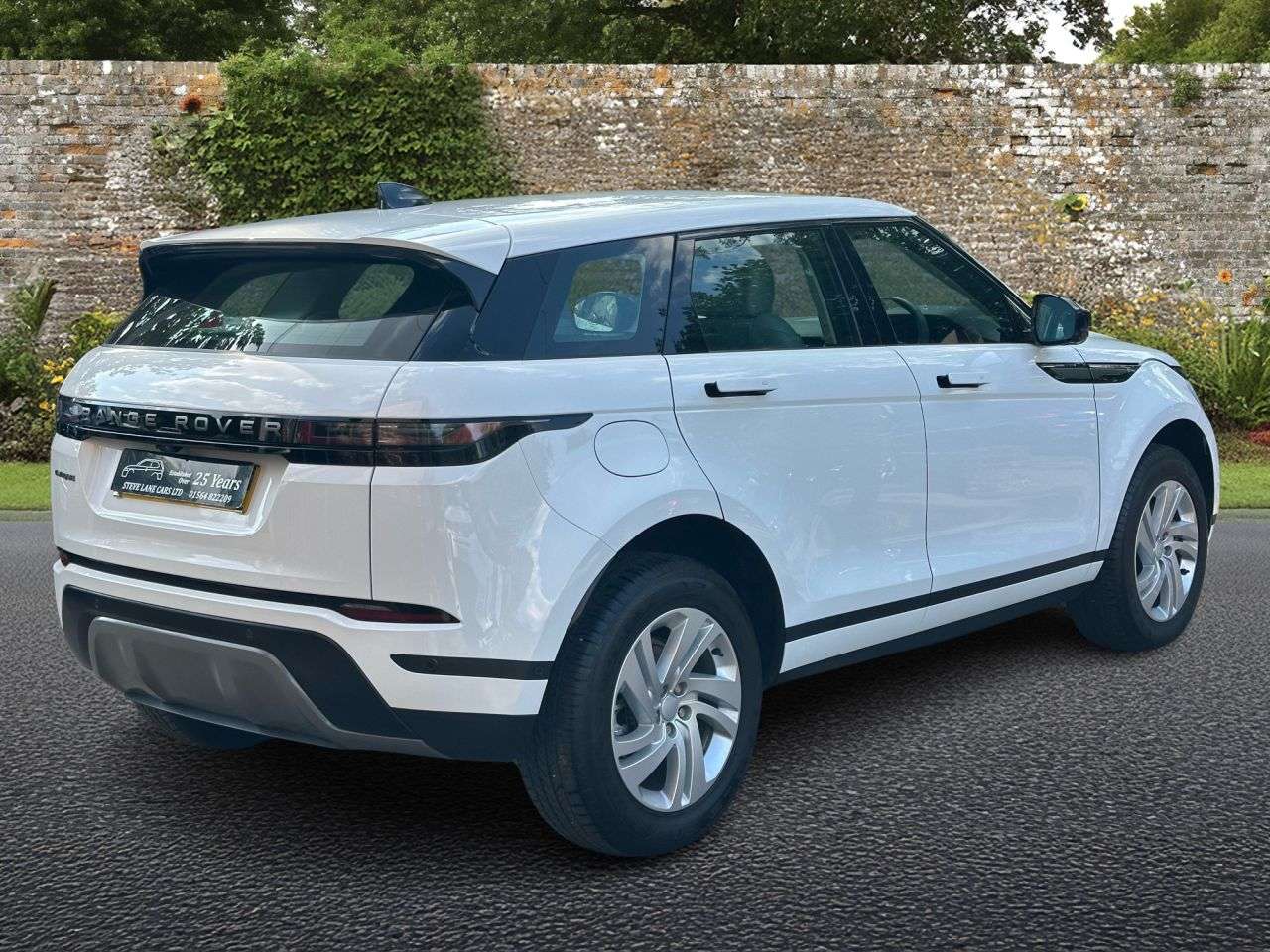 A 2024 LAND ROVER RANGE ROVER EVOQUE 2.0 D200 MHEV S SUV 5dr Diesel Auto 4WD Euro 6 (s/s) (204 ps) A 2024 LAND ROVER RANGE ROVER EVOQUE 2.0 D200 MHEV S SUV 5dr Diesel Auto 4WD Euro 6 (s/s) (204 ps)
