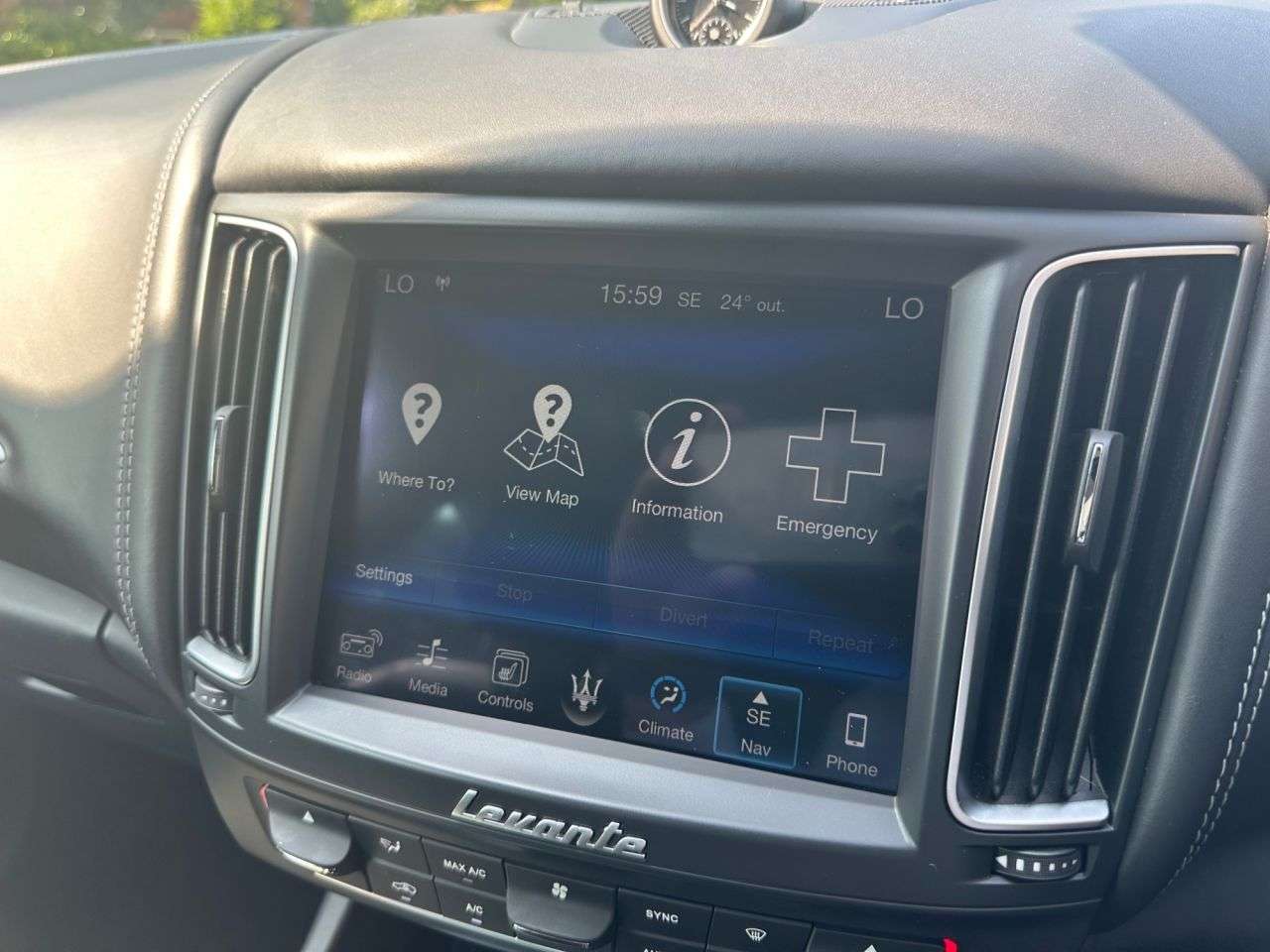 2017 MASERATI LEVANTE 2017 MASERATI LEVANTE