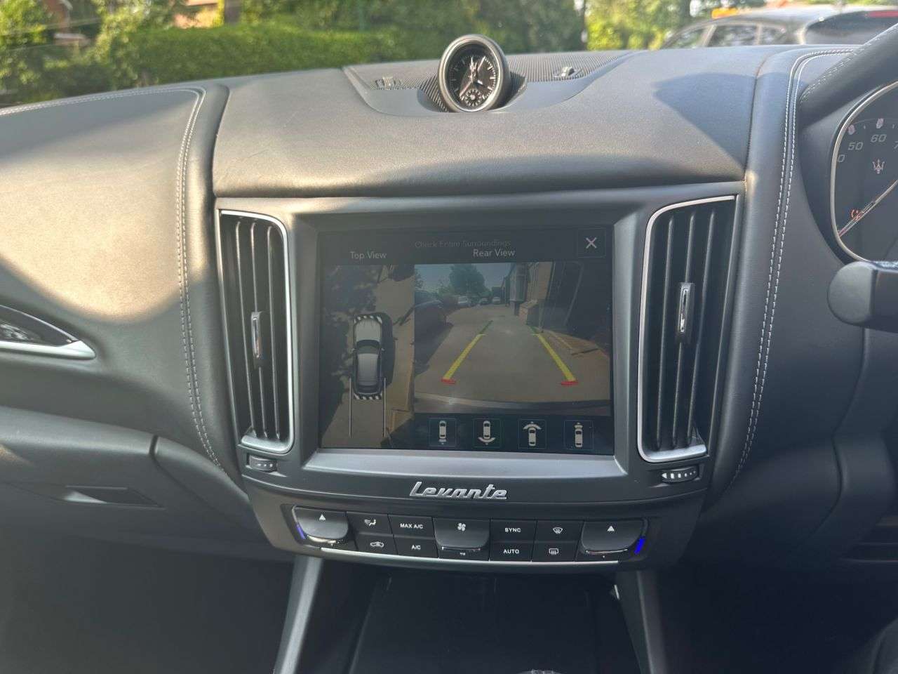 2017 MASERATI LEVANTE 2017 MASERATI LEVANTE
