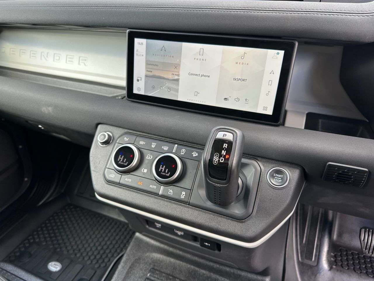 2021 LAND ROVER DEFENDER 110 2021 LAND ROVER DEFENDER 110