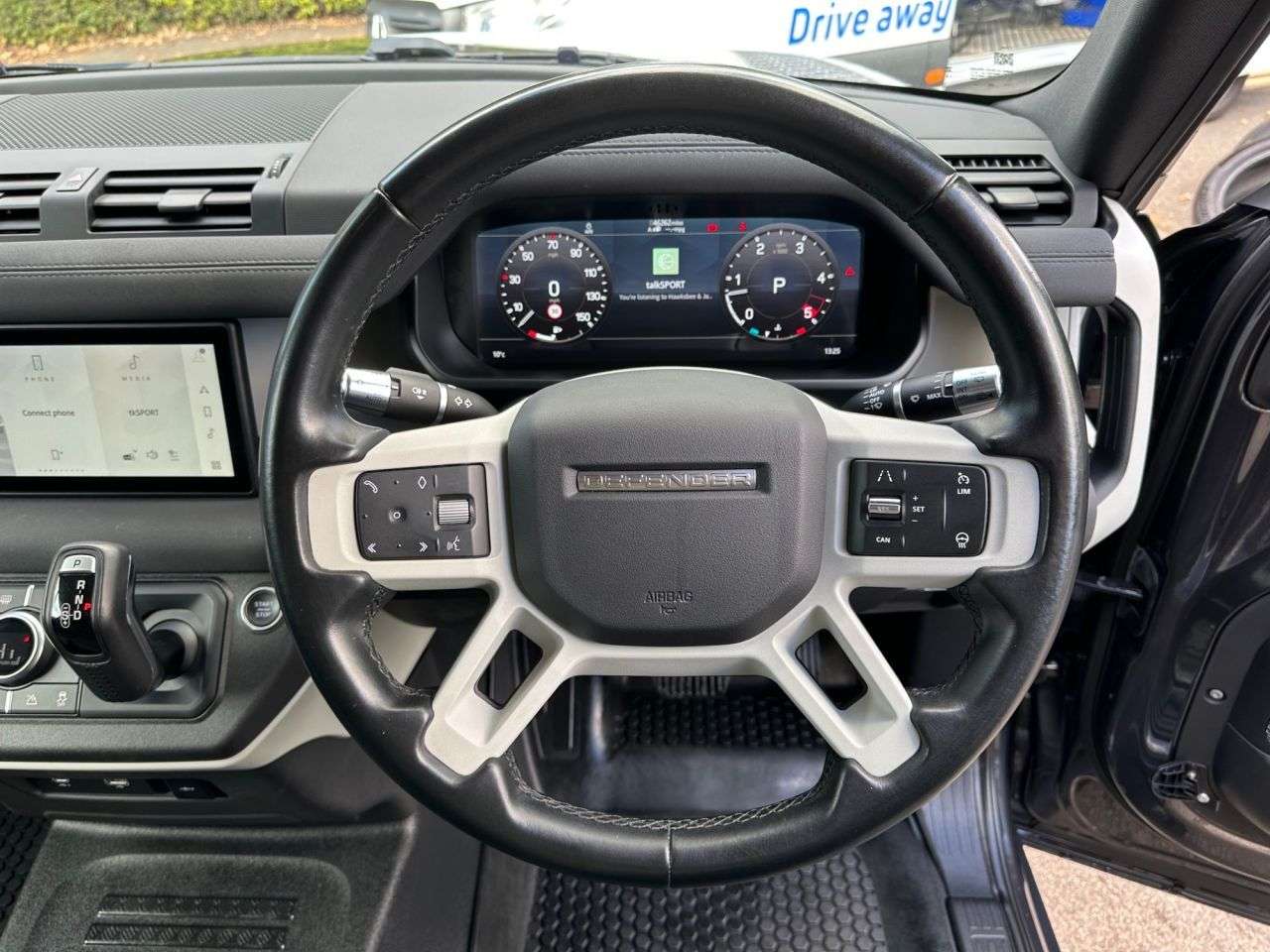 2021 LAND ROVER DEFENDER 110 2021 LAND ROVER DEFENDER 110