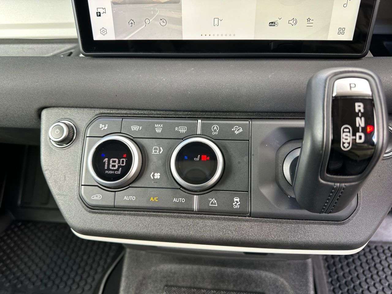 2021 LAND ROVER DEFENDER 110 2021 LAND ROVER DEFENDER 110
