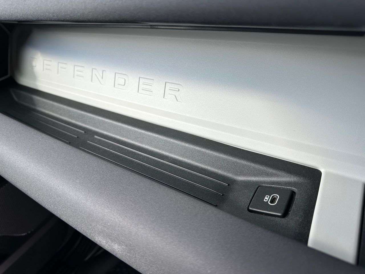 2021 LAND ROVER DEFENDER 110 2021 LAND ROVER DEFENDER 110