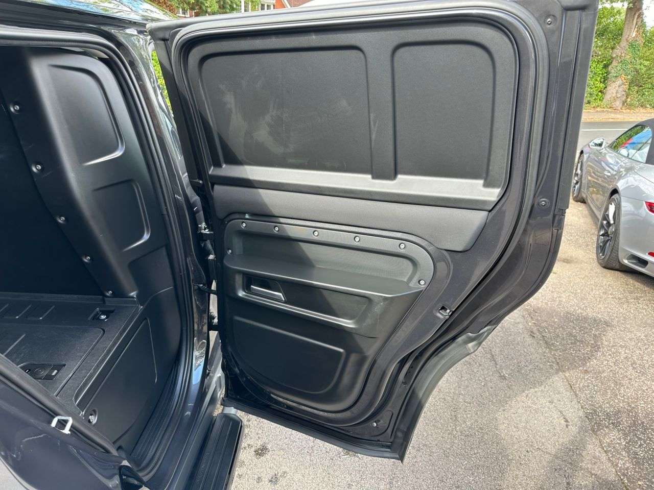 2021 LAND ROVER DEFENDER 110 2021 LAND ROVER DEFENDER 110