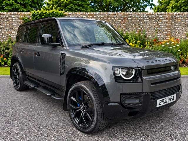 A 2021 LAND ROVER DEFENDER 110 3.0 D250 MHEV S Hard Top SUV 5dr Diesel Auto 4WD MWB Euro 6 (s/s) (250 ps) A 2021 LAND ROVER DEFENDER 110 3.0 D250 MHEV S Hard Top SUV 5dr Diesel Auto 4WD MWB Euro 6 (s/s) (250 ps)