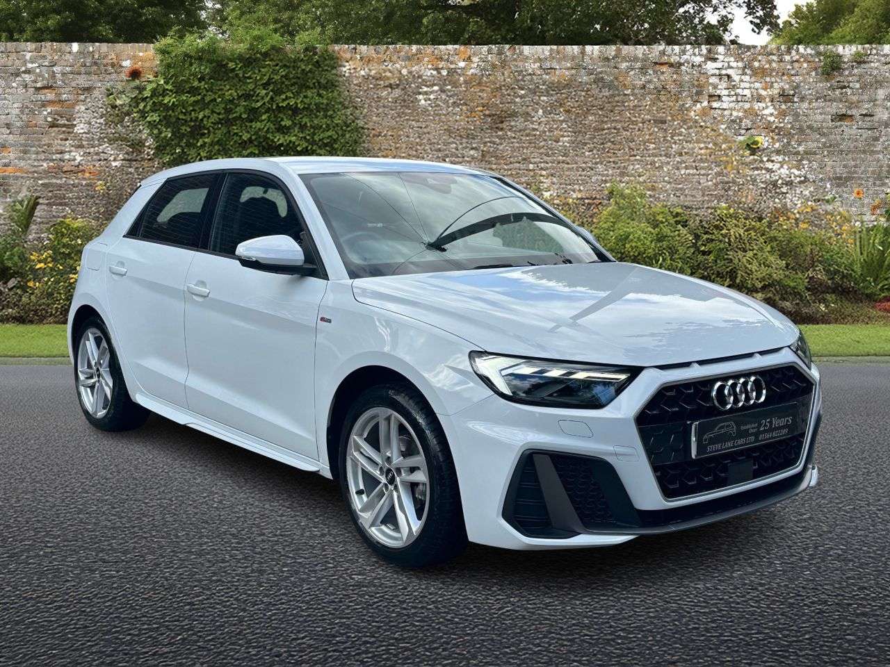 A 2022 AUDI A1 1.0 TFSI 25 S line Sportback 5dr Petrol Manual Euro 6 (s/s) (95 ps) A 2022 AUDI A1 1.0 TFSI 25 S line Sportback 5dr Petrol Manual Euro 6 (s/s) (95 ps)