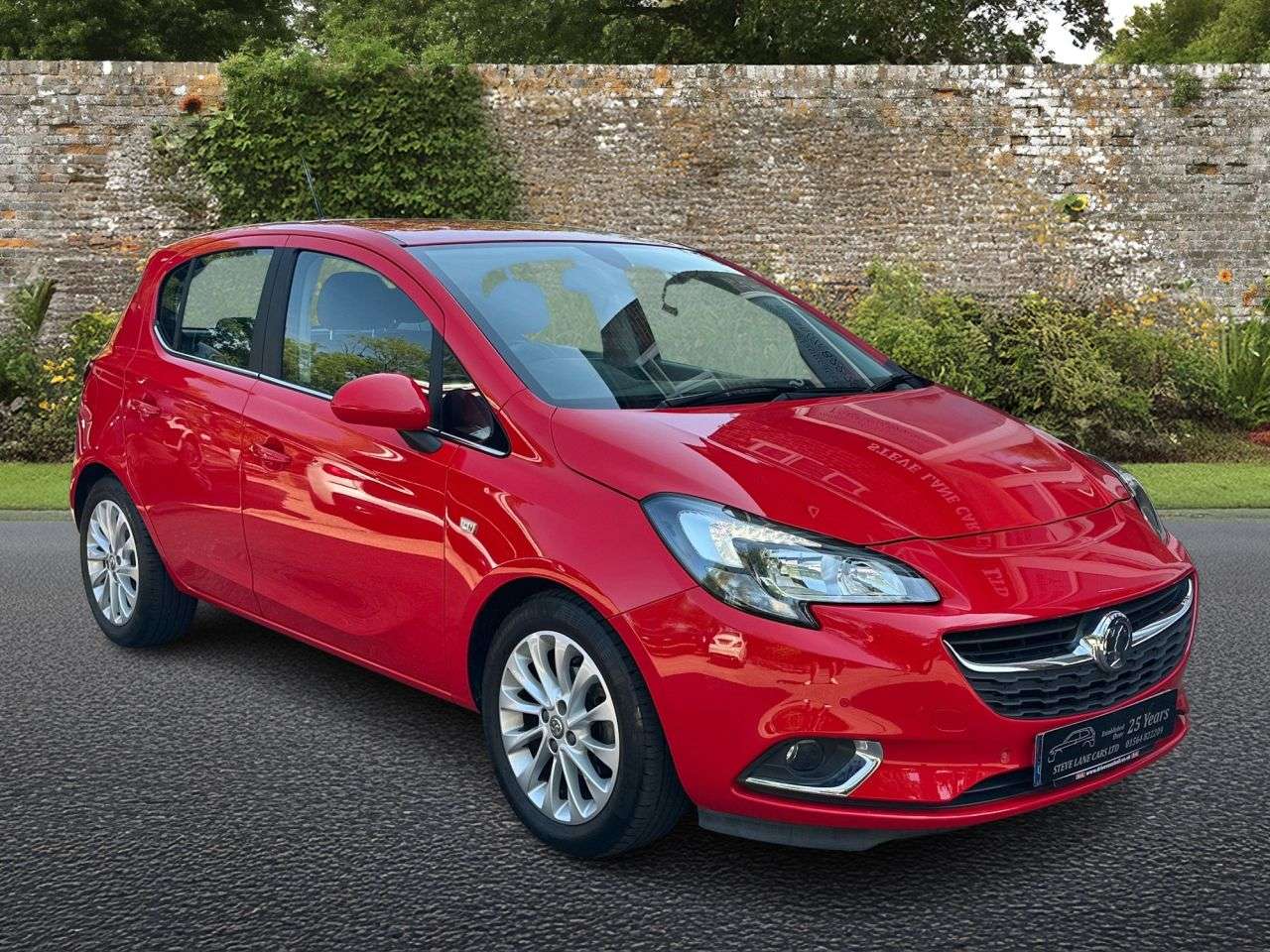 A 2018 VAUXHALL CORSA 1.4i ecoTEC SE Nav Hatchback 5dr Petrol Auto Euro 6 (90 ps) 6 Month Warrant A 2018 VAUXHALL CORSA 1.4i ecoTEC SE Nav Hatchback 5dr Petrol Auto Euro 6 (90 ps) 6 Month Warrant