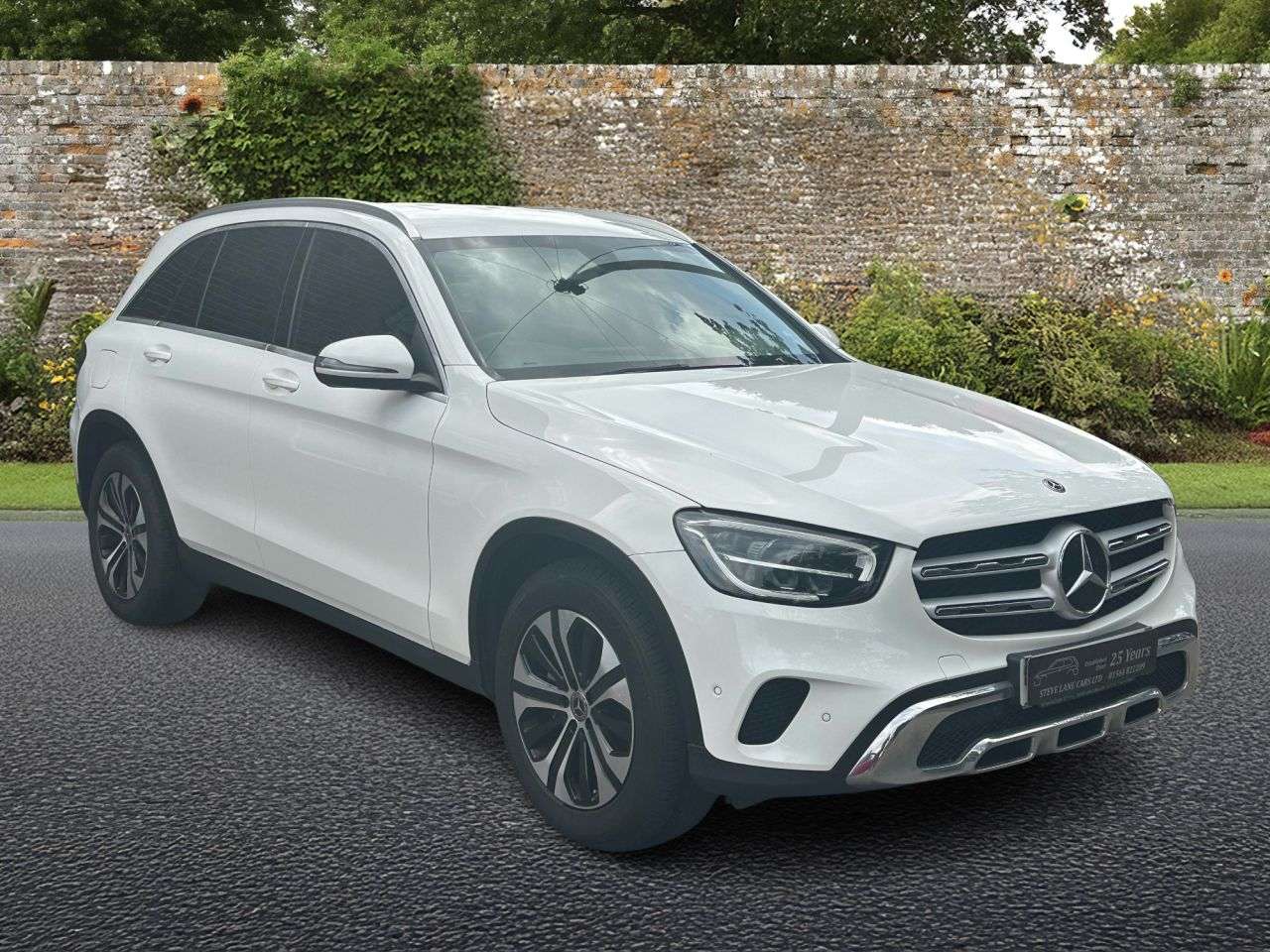 A 2020 MERCEDES-BENZ GLC 2.0 GLC220d Sport SUV 5dr Diesel G-Tronic+ 4MATIC Euro 6 (s/s) (194 ps) A 2020 MERCEDES-BENZ GLC 2.0 GLC220d Sport SUV 5dr Diesel G-Tronic+ 4MATIC Euro 6 (s/s) (194 ps)
