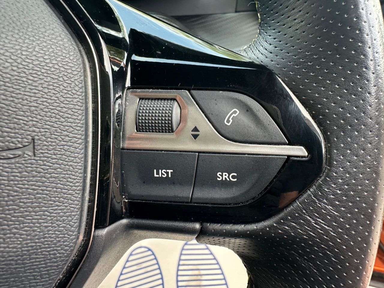 2020 PEUGEOT 2008 2020 PEUGEOT 2008