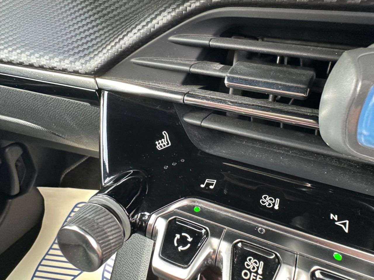 2020 PEUGEOT 2008 2020 PEUGEOT 2008