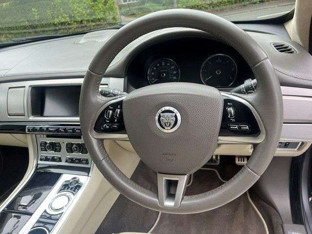 2013 JAGUAR XF 2013 JAGUAR XF