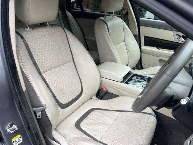 2013 JAGUAR XF 2013 JAGUAR XF