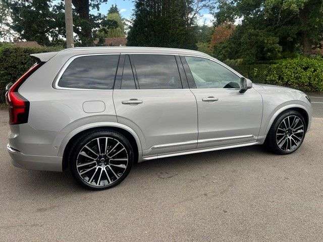 2025 VOLVO XC90 2025 VOLVO XC90