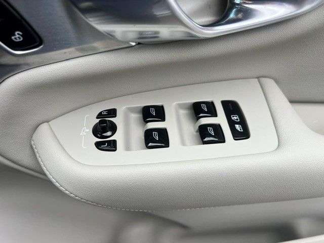 2025 VOLVO XC90 2025 VOLVO XC90