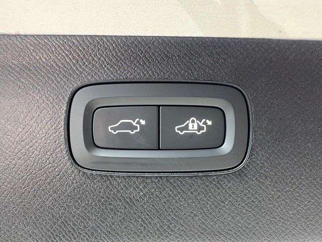 2025 VOLVO XC90 2025 VOLVO XC90