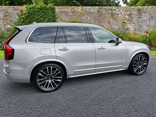A 2025 VOLVO XC90 2.0 B5 MHEV Ultra Bright SUV 5dr Petrol Hybrid Auto 4WD Euro 6 (s/s) (250 p A 2025 VOLVO XC90 2.0 B5 MHEV Ultra Bright SUV 5dr Petrol Hybrid Auto 4WD Euro 6 (s/s) (250 p