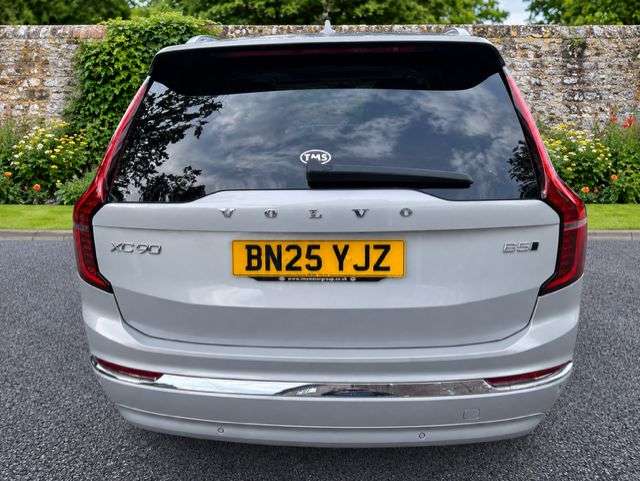 2025 VOLVO XC90 2025 VOLVO XC90