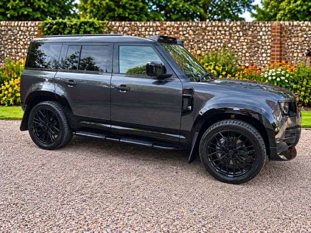 2024 LAND ROVER DEFENDER 110 2024 LAND ROVER DEFENDER 110