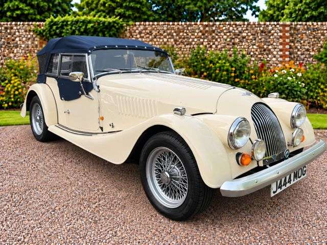 A 1992 MORGAN PLUS FOUR 1.6l 2dr A 1992 MORGAN PLUS FOUR 1.6l 2dr