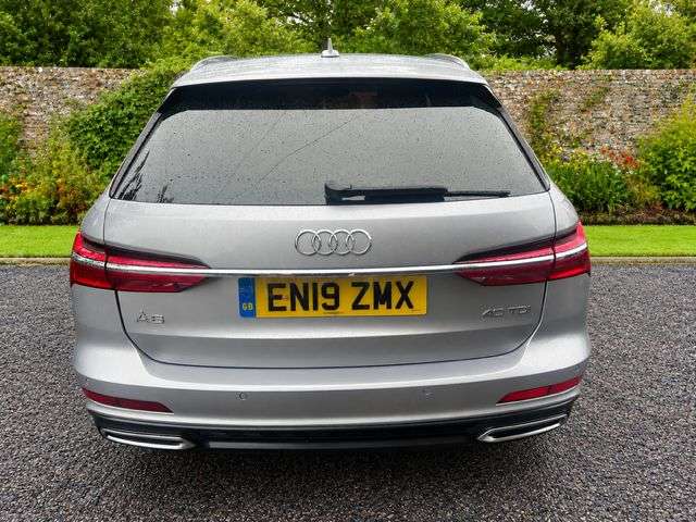 A 2019 AUDI A6 AVANT 2.0 TDI 40 S line Estate 5dr Diesel S Tronic Euro 6 (s/s) (204 ps) A 2019 AUDI A6 AVANT 2.0 TDI 40 S line Estate 5dr Diesel S Tronic Euro 6 (s/s) (204 ps)