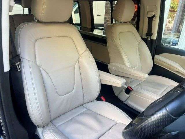A 2022 MERCEDES-BENZ V CLASS 2.0 V300d AMG Line Marco Polo Camper 4dr Diesel G-Tronic+ Euro 6 (s/s) (237 A 2022 MERCEDES-BENZ V CLASS 2.0 V300d AMG Line Marco Polo Camper 4dr Diesel G-Tronic+ Euro 6 (s/s) (237