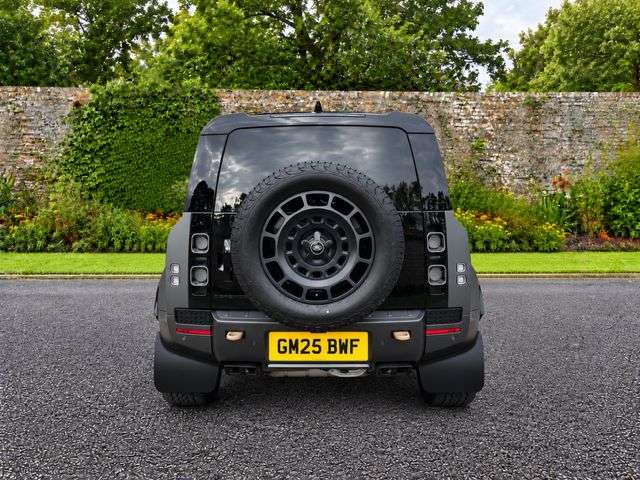 2025 LAND ROVER DEFENDER 110 2025 LAND ROVER DEFENDER 110