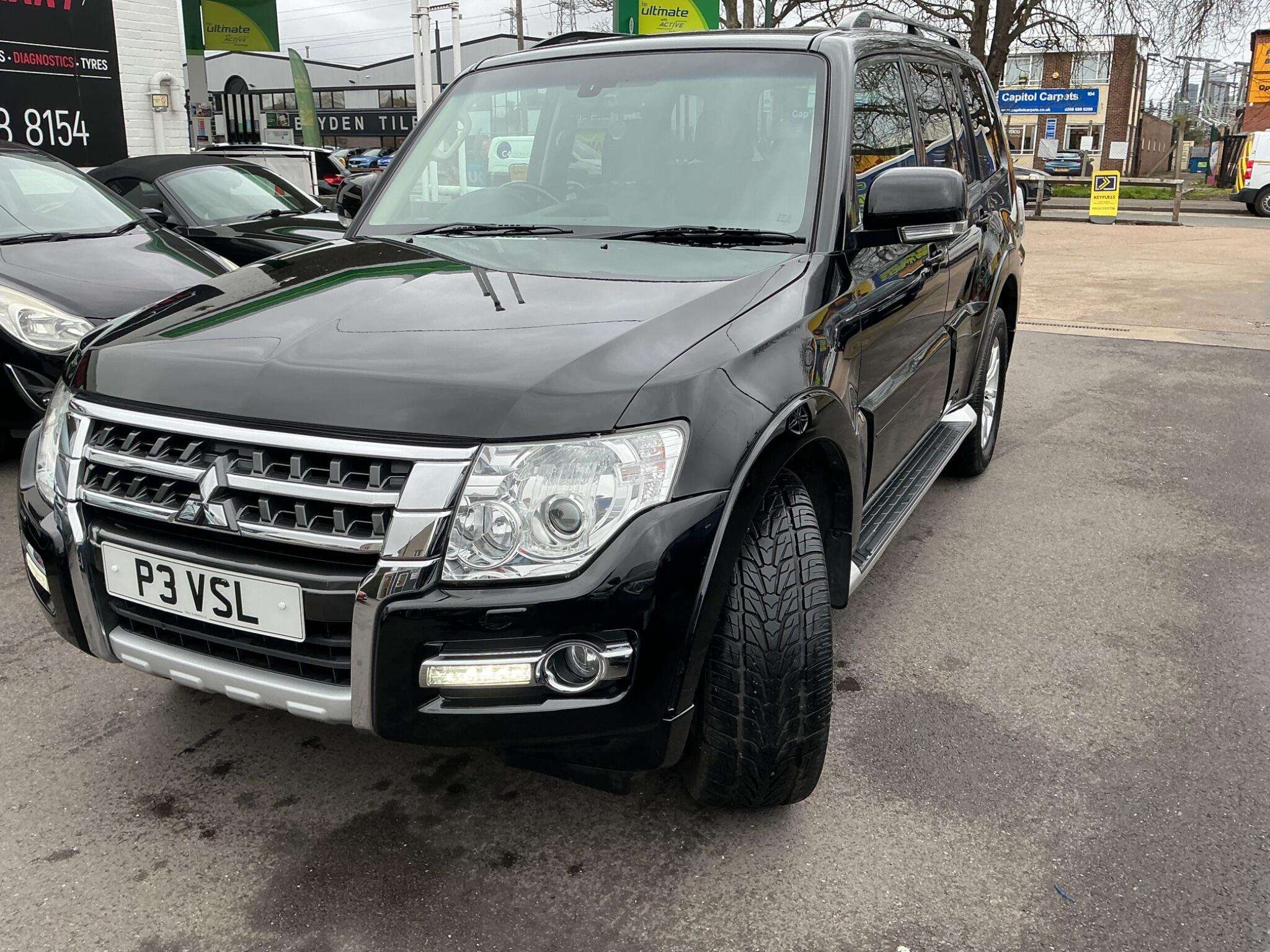 A 2016 MITSUBISHI SHOGUN 3.2 DI-DC SG3 Auto 4WD Euro 6 5dr LWB A 2016 MITSUBISHI SHOGUN 3.2 DI-DC SG3 Auto 4WD Euro 6 5dr LWB