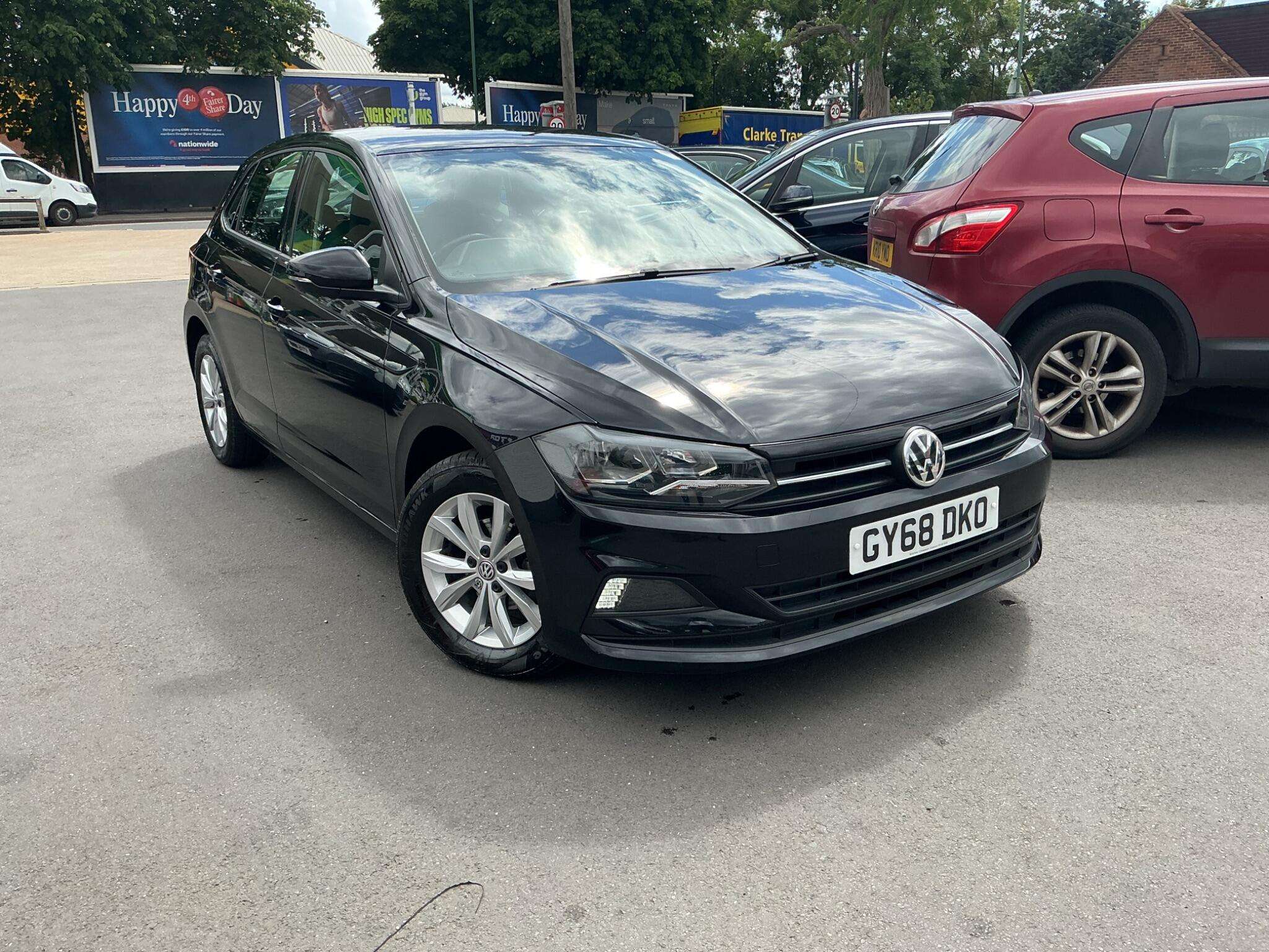 A 2018 VOLKSWAGEN POLO 1.0 SE Euro 6 (s/s) 5dr A 2018 VOLKSWAGEN POLO 1.0 SE Euro 6 (s/s) 5dr