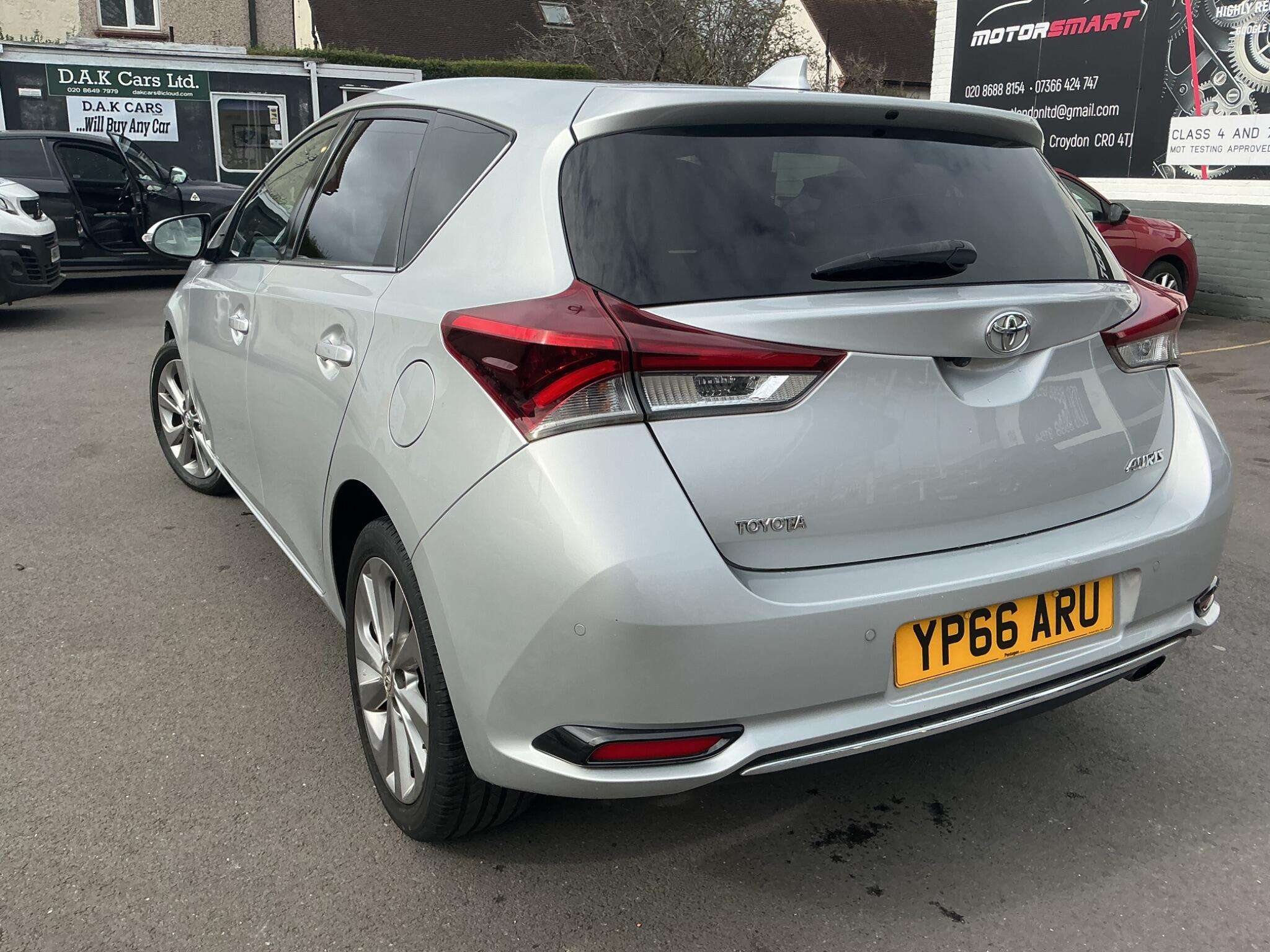 2016 TOYOTA AURIS 2016 TOYOTA AURIS