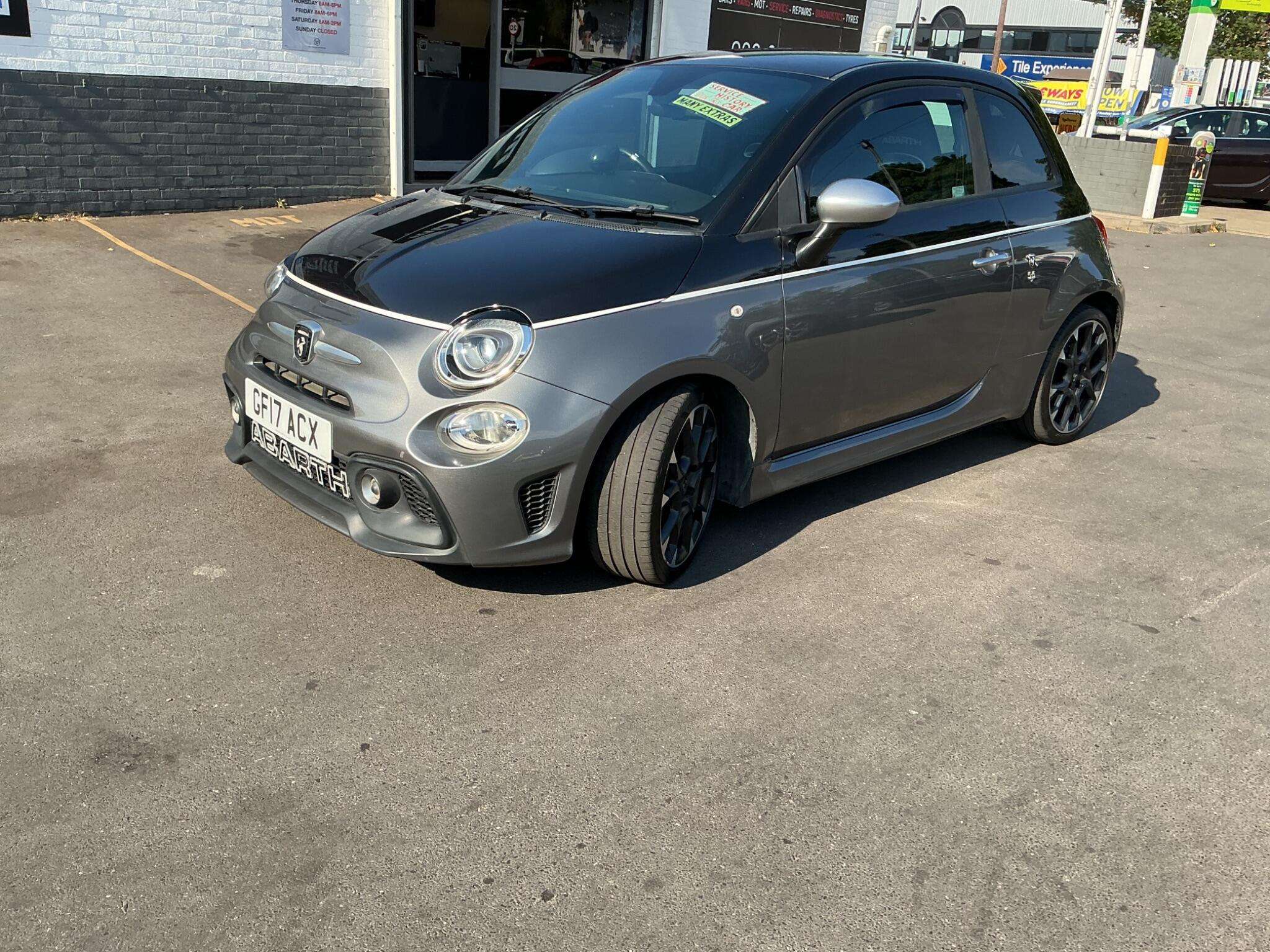 2017 ABARTH 595 2017 ABARTH 595