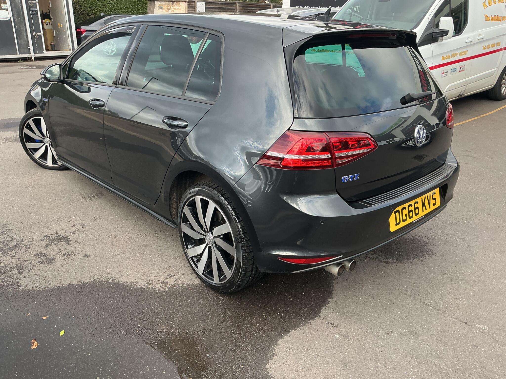 2016 VOLKSWAGEN GOLF 2016 VOLKSWAGEN GOLF