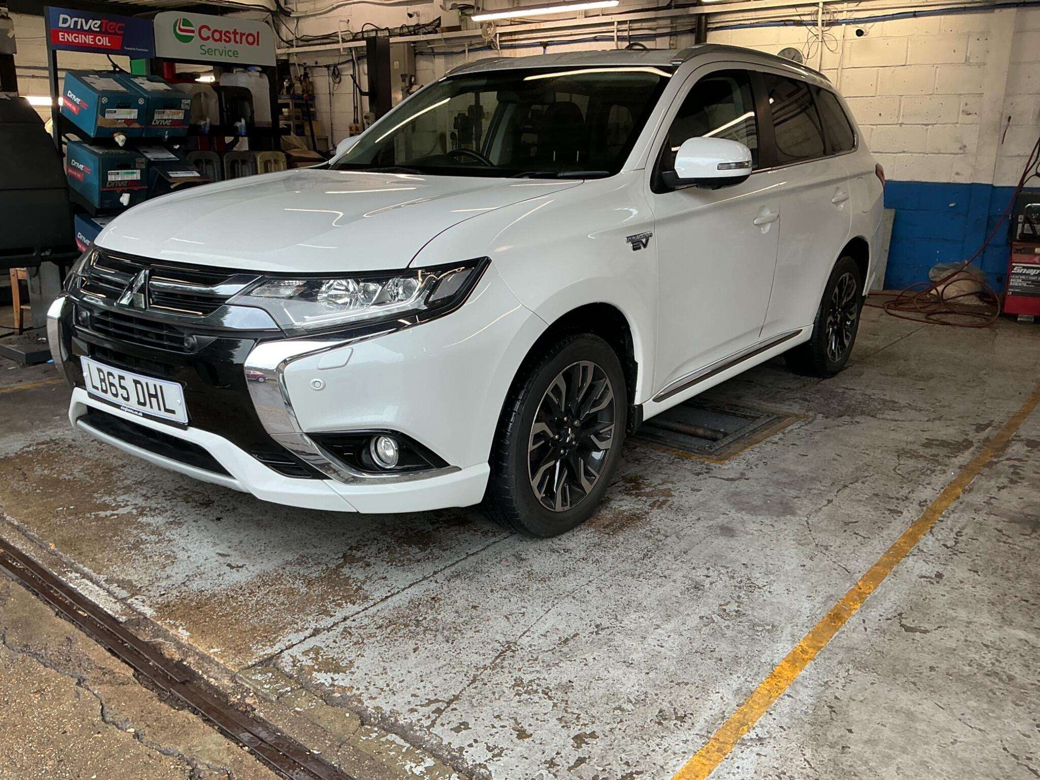 2015 MITSUBISHI OUTLANDER 2015 MITSUBISHI OUTLANDER