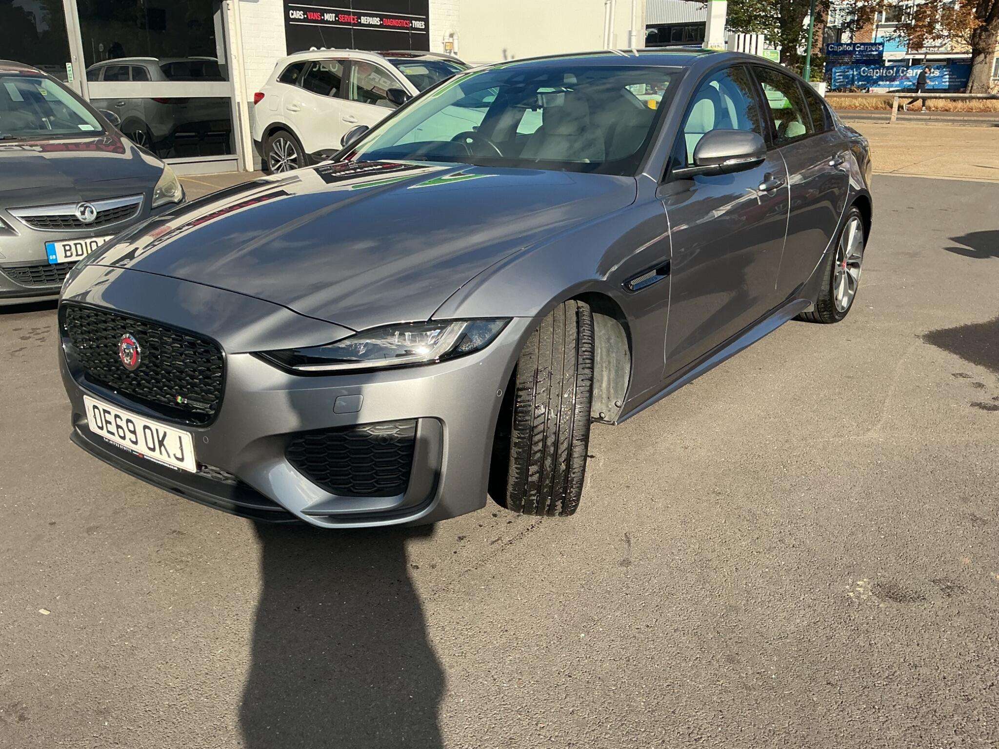 2019 JAGUAR XE 2019 JAGUAR XE