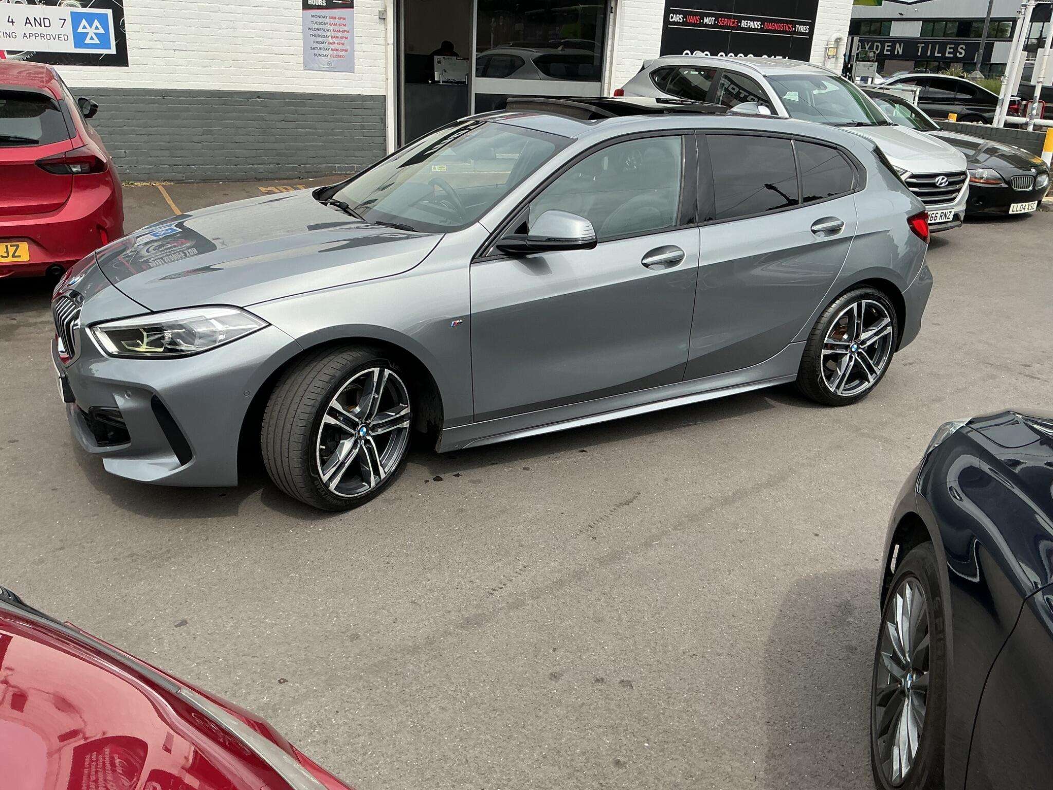 A 2022 BMW 1 SERIES 1.5 118i M Sport (LCP) DCT Euro 6 (s/s) 5dr A 2022 BMW 1 SERIES 1.5 118i M Sport (LCP) DCT Euro 6 (s/s) 5dr