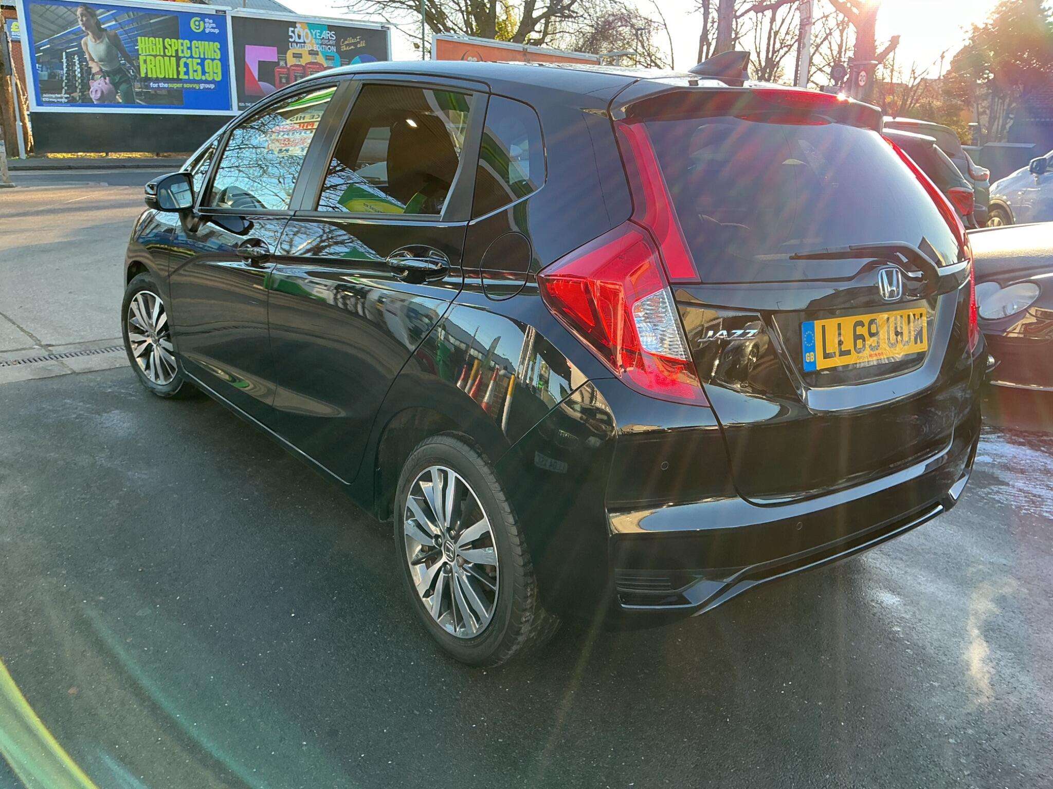A 2020 HONDA JAZZ 1.3 i-VTEC EX Navi CVT Euro 6 (s/s) 5dr A 2020 HONDA JAZZ 1.3 i-VTEC EX Navi CVT Euro 6 (s/s) 5dr
