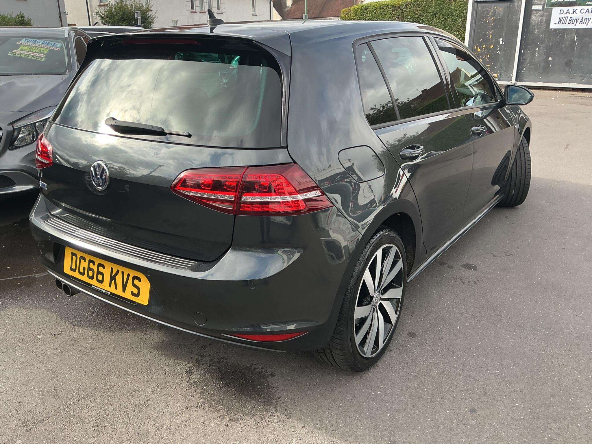2016 VOLKSWAGEN GOLF 2016 VOLKSWAGEN GOLF