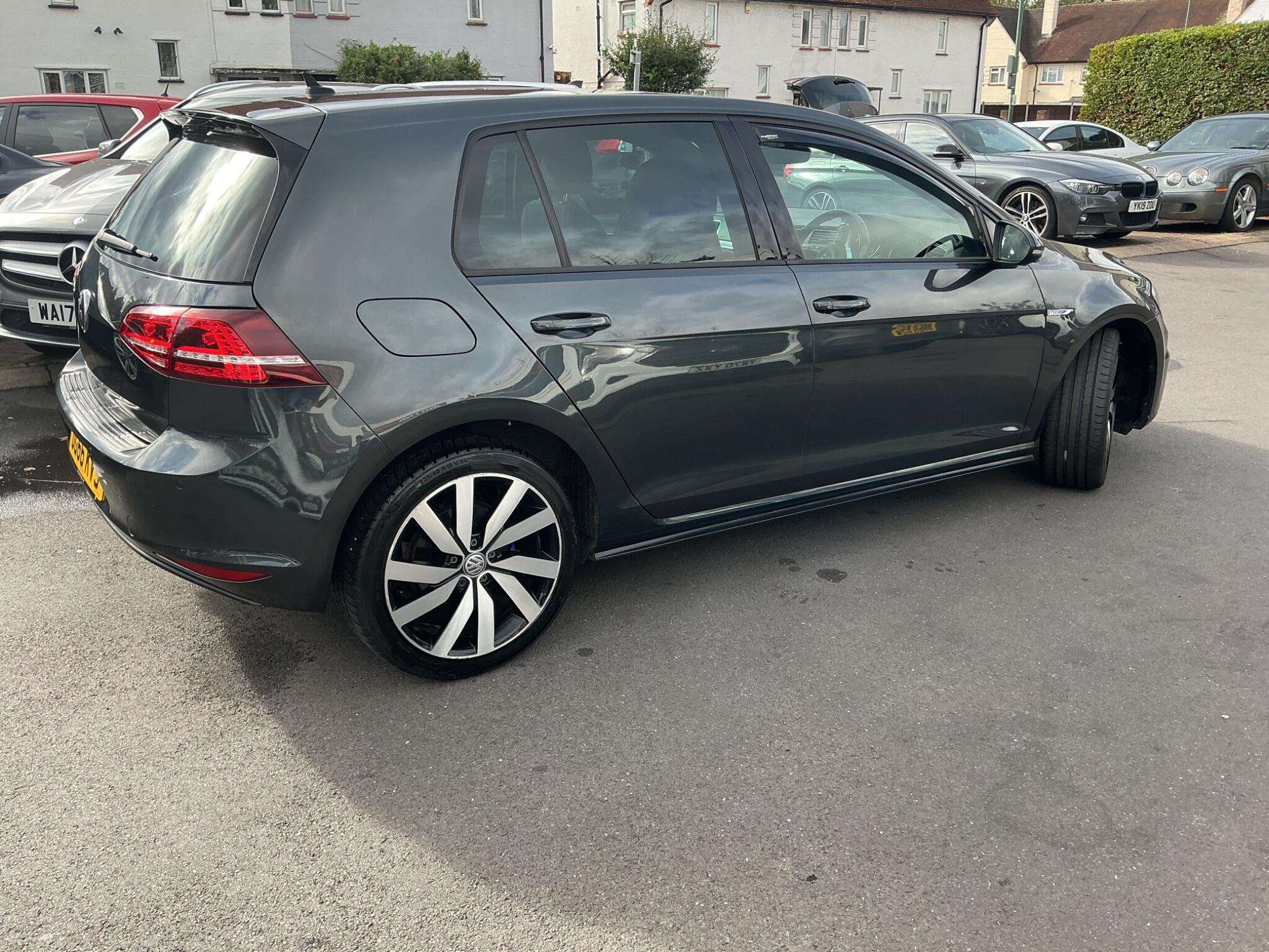 2016 VOLKSWAGEN GOLF 2016 VOLKSWAGEN GOLF