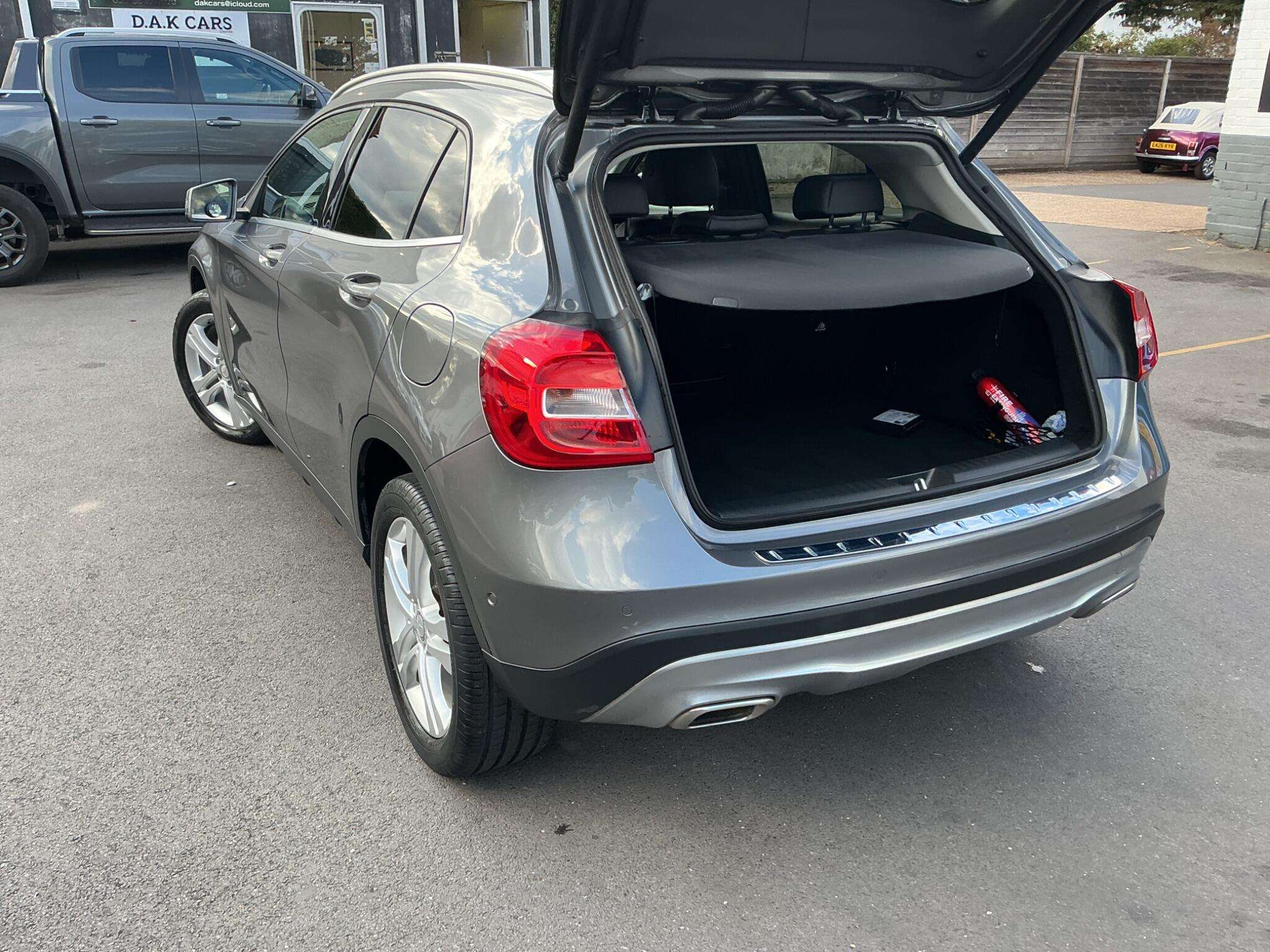 A 2017 MERCEDES-BENZ GLA 2.1 GLA200d Sport (Executive) 7G-DCT 4MATIC Euro 6 (s/s) 5dr A 2017 MERCEDES-BENZ GLA 2.1 GLA200d Sport (Executive) 7G-DCT 4MATIC Euro 6 (s/s) 5dr