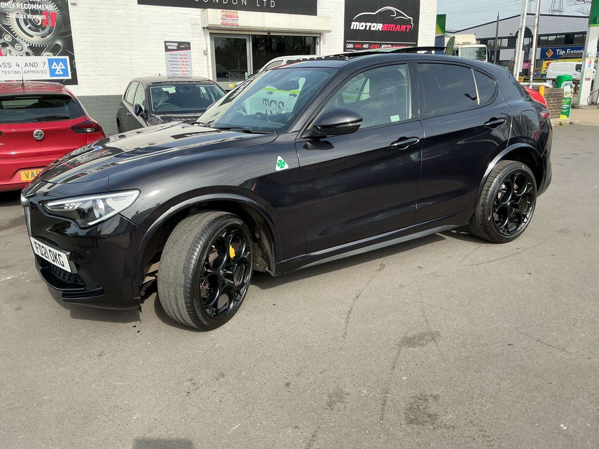 2021 ALFA ROMEO STELVIO 2021 ALFA ROMEO STELVIO