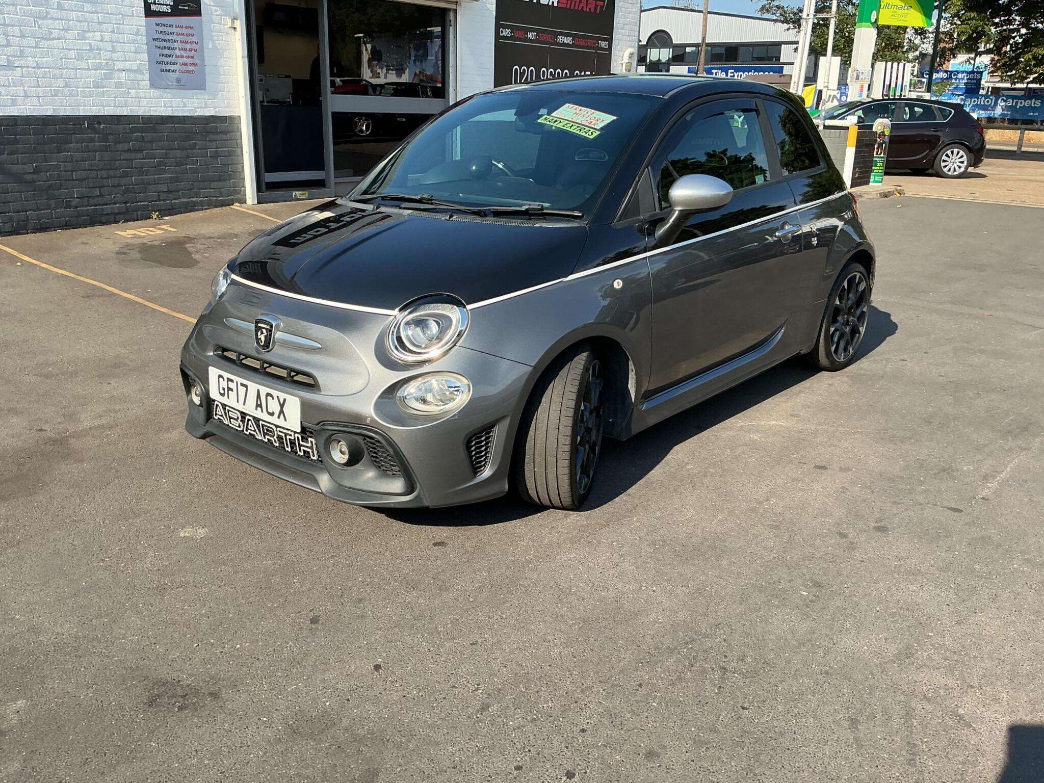 2017 ABARTH 595 2017 ABARTH 595