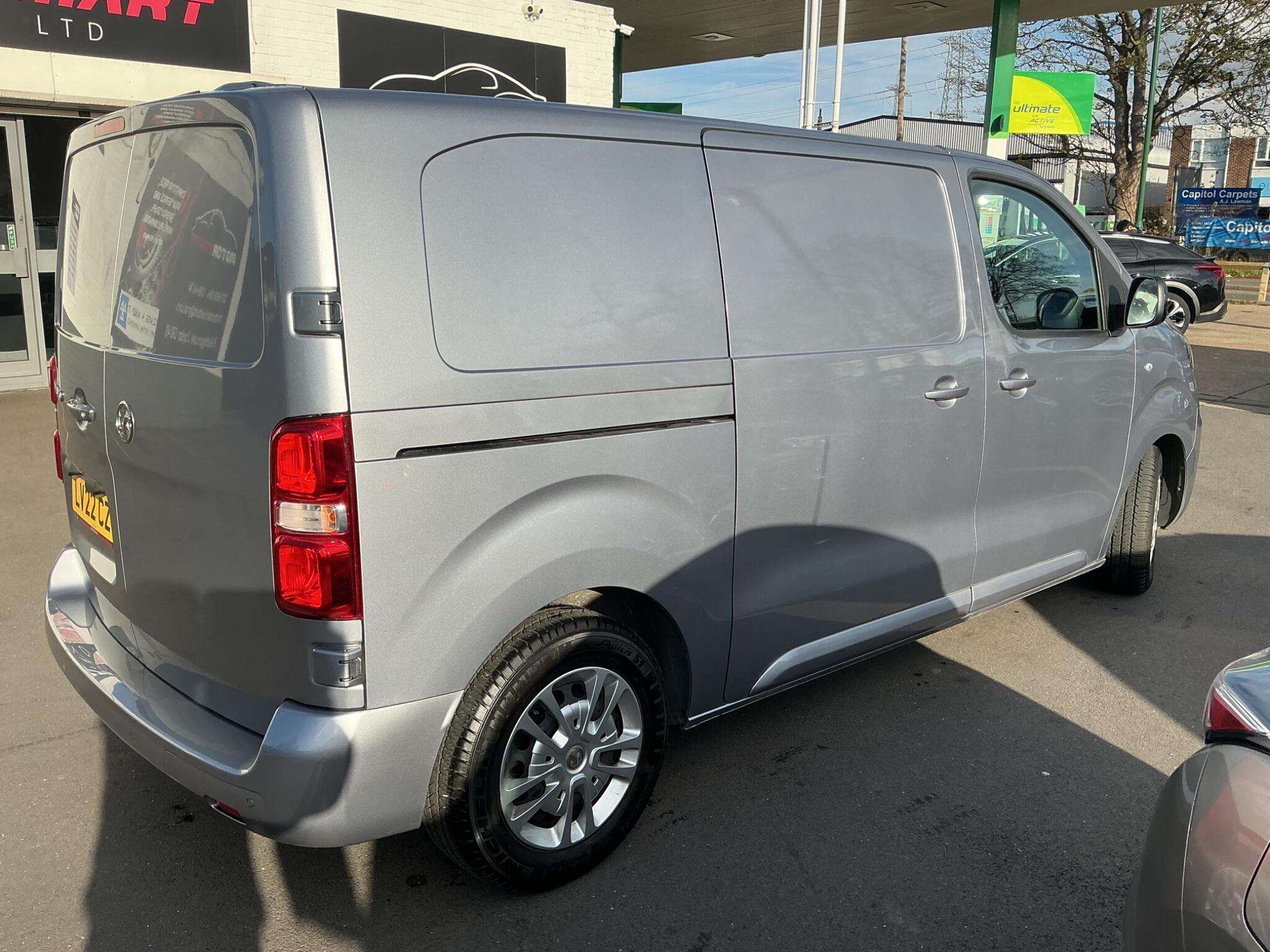 2022 VAUXHALL VIVARO 2022 VAUXHALL VIVARO