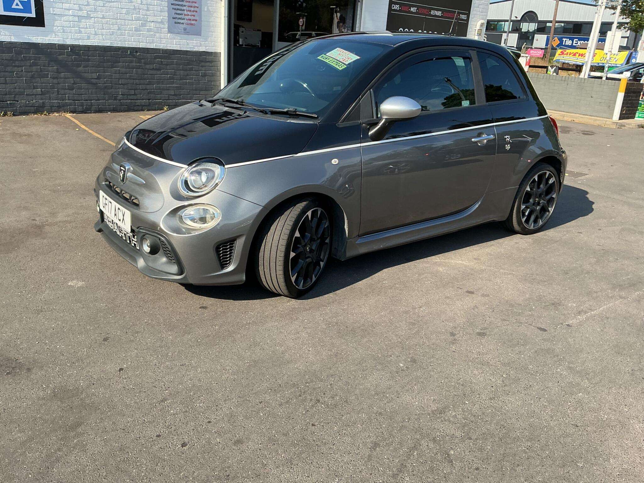 2017 ABARTH 595 2017 ABARTH 595