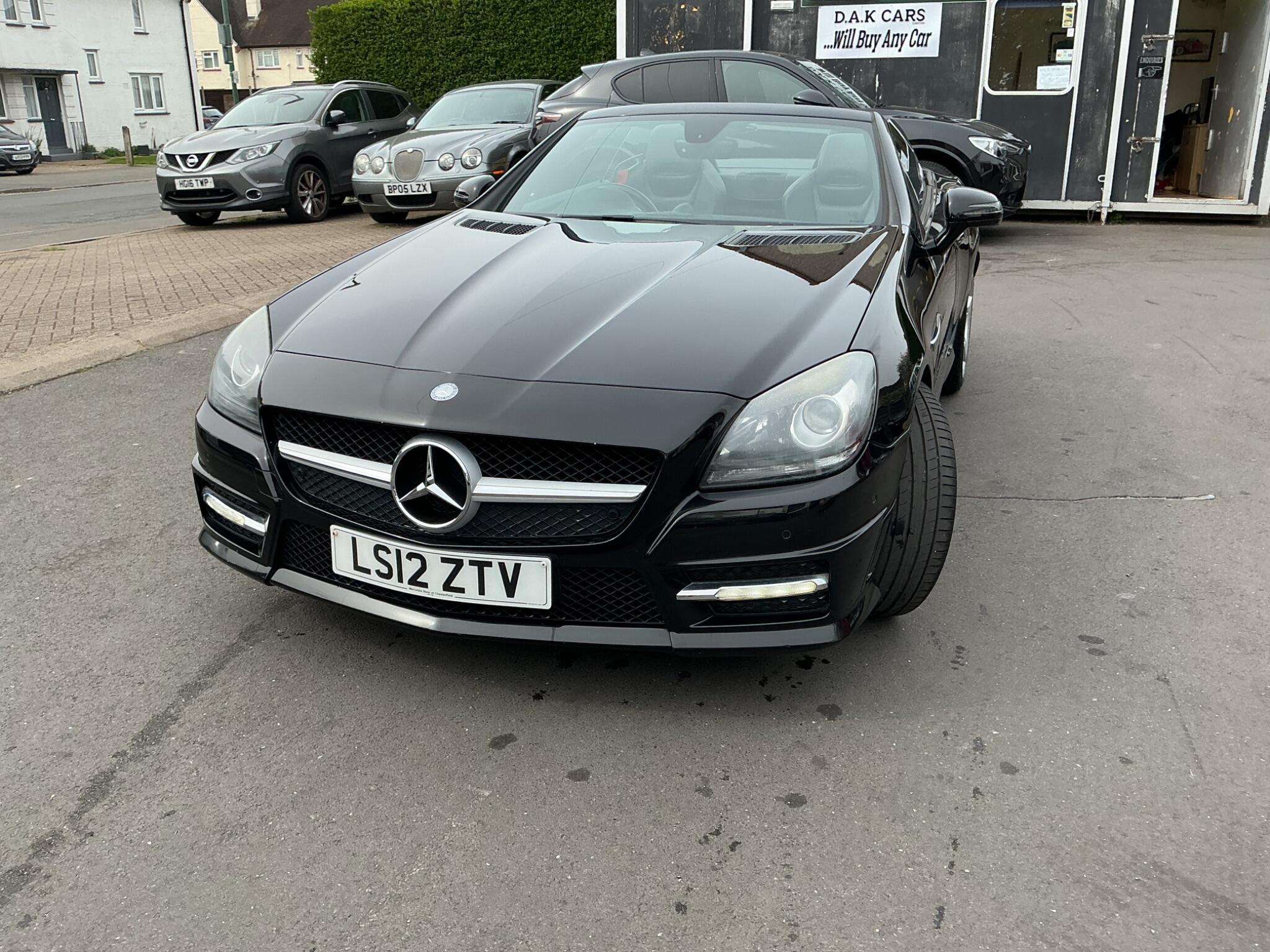 A 2012 MERCEDES-BENZ SLK 1.8 SLK200 BlueEfficiency AMG Sport G-Tronic+ Euro 5 (s/s) 2dr A 2012 MERCEDES-BENZ SLK 1.8 SLK200 BlueEfficiency AMG Sport G-Tronic+ Euro 5 (s/s) 2dr