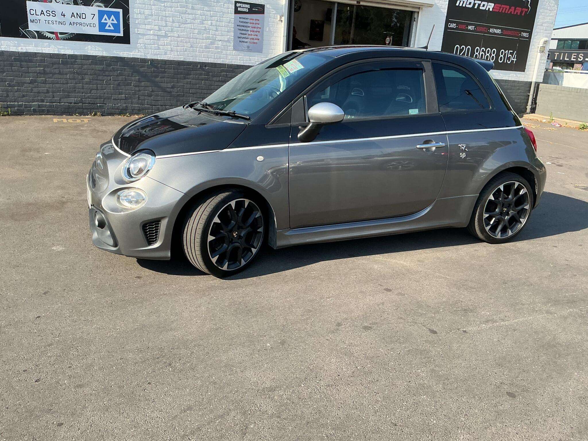 2017 ABARTH 595 2017 ABARTH 595