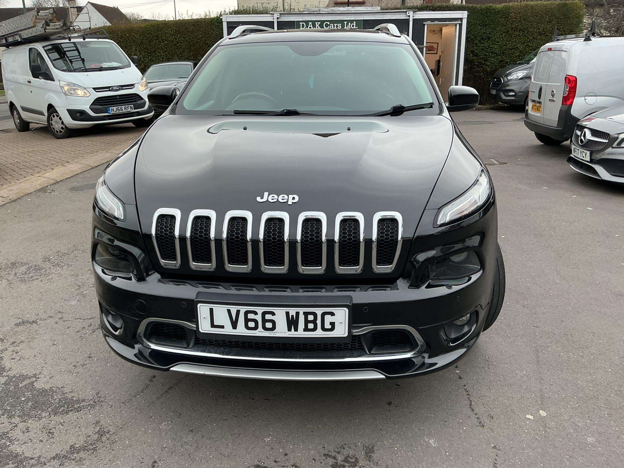 A 2016 JEEP CHEROKEE 2.2 MultiJetII Overland Auto 4WD Euro 6 (s/s) 5dr A 2016 JEEP CHEROKEE 2.2 MultiJetII Overland Auto 4WD Euro 6 (s/s) 5dr