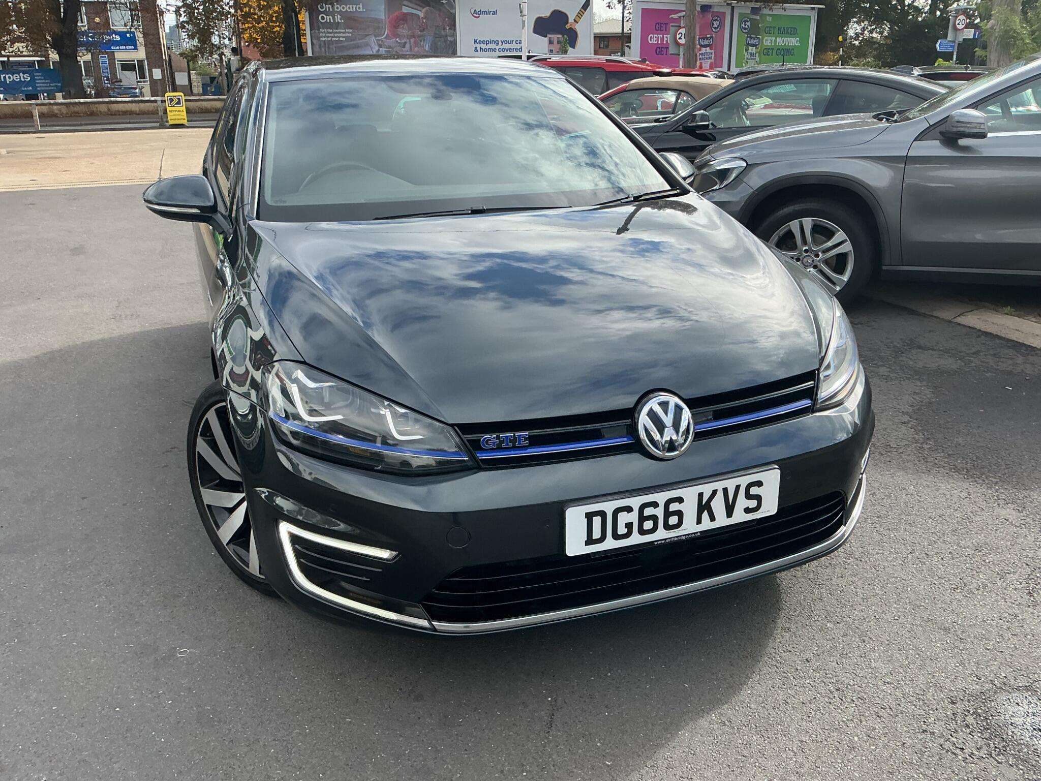 A 2016 VOLKSWAGEN GOLF 1.4 TSI GTE Nav DSG Euro 6 (s/s) 5dr A 2016 VOLKSWAGEN GOLF 1.4 TSI GTE Nav DSG Euro 6 (s/s) 5dr