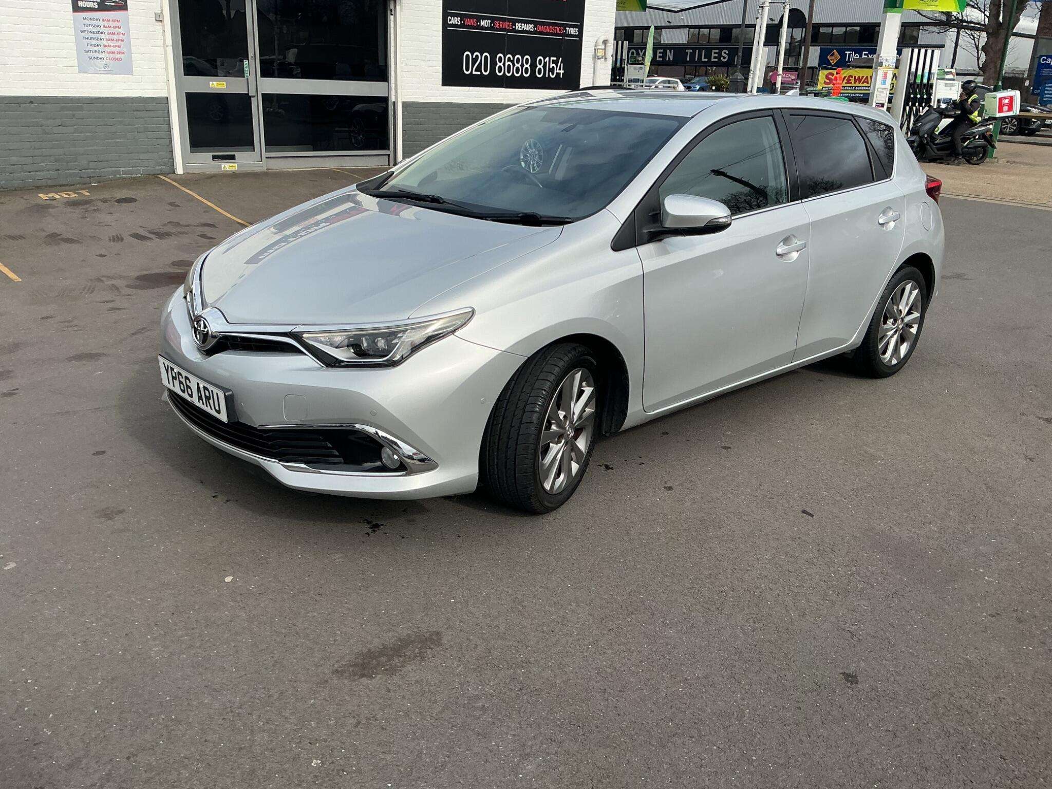 2016 TOYOTA AURIS 2016 TOYOTA AURIS