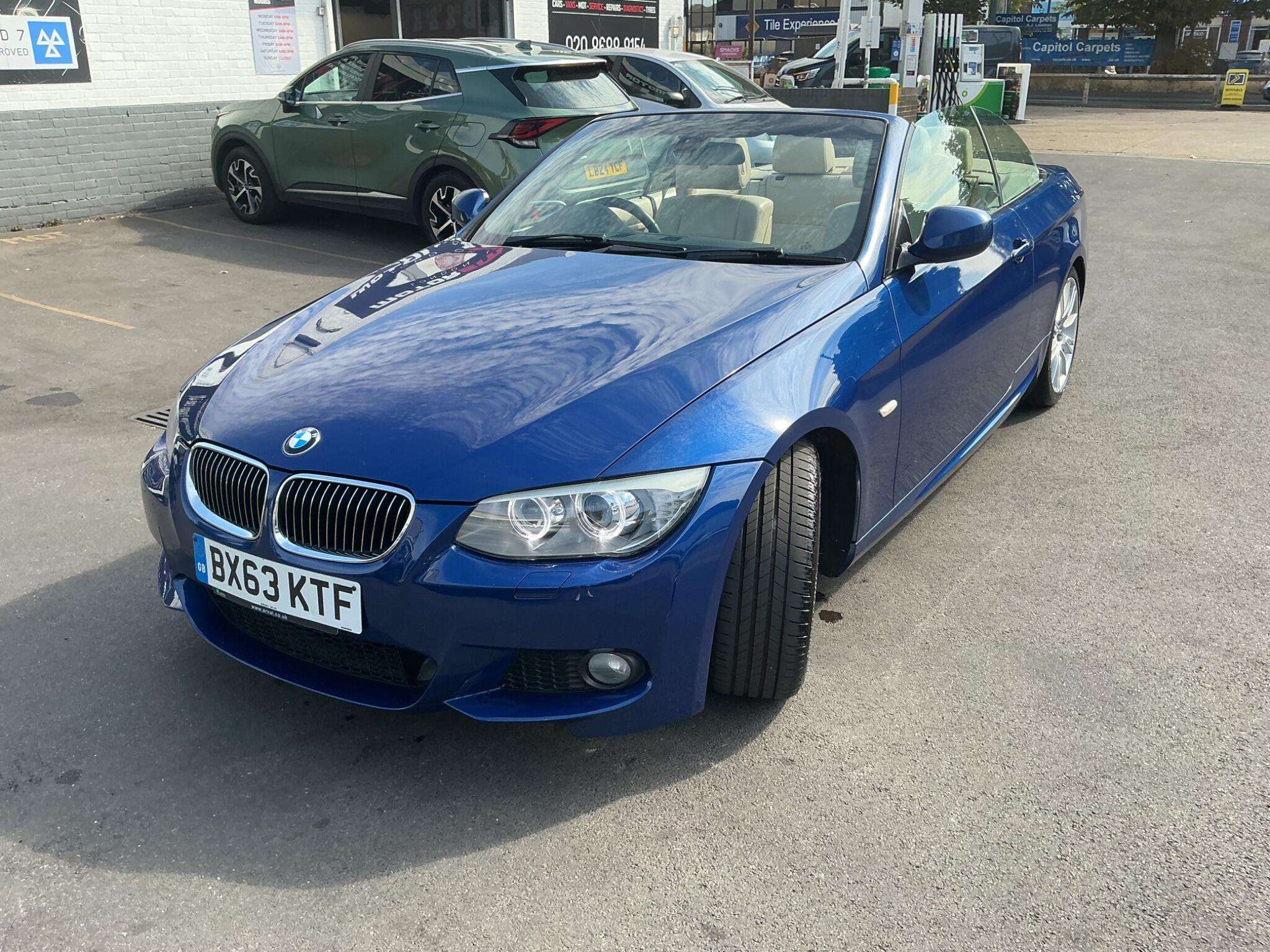 A 2013 BMW 3 SERIES 3.0 330i M Sport Auto Euro 5 2dr A 2013 BMW 3 SERIES 3.0 330i M Sport Auto Euro 5 2dr