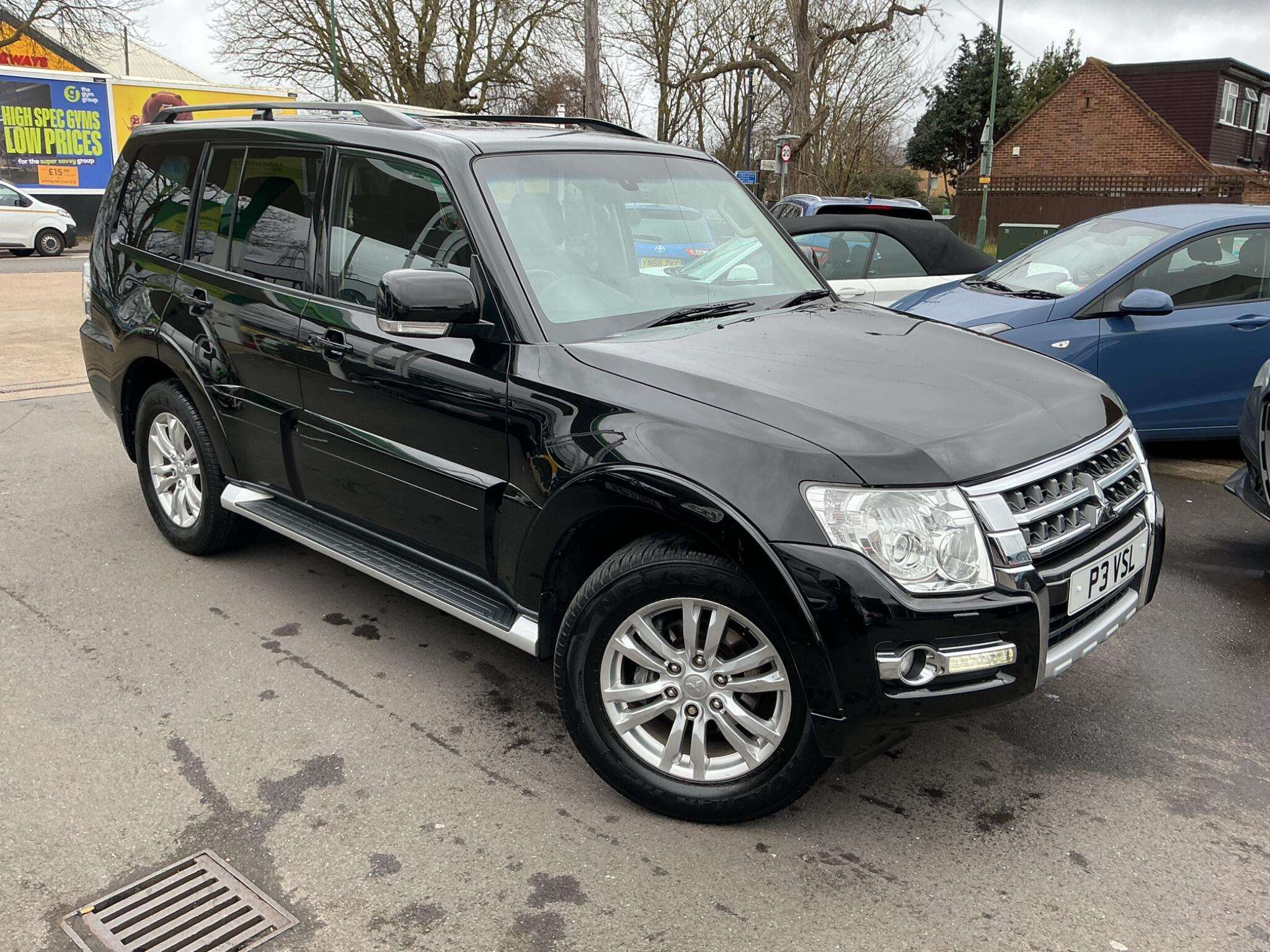 A 2016 MITSUBISHI SHOGUN 3.2 DI-DC SG3 Auto 4WD Euro 6 5dr LWB A 2016 MITSUBISHI SHOGUN 3.2 DI-DC SG3 Auto 4WD Euro 6 5dr LWB