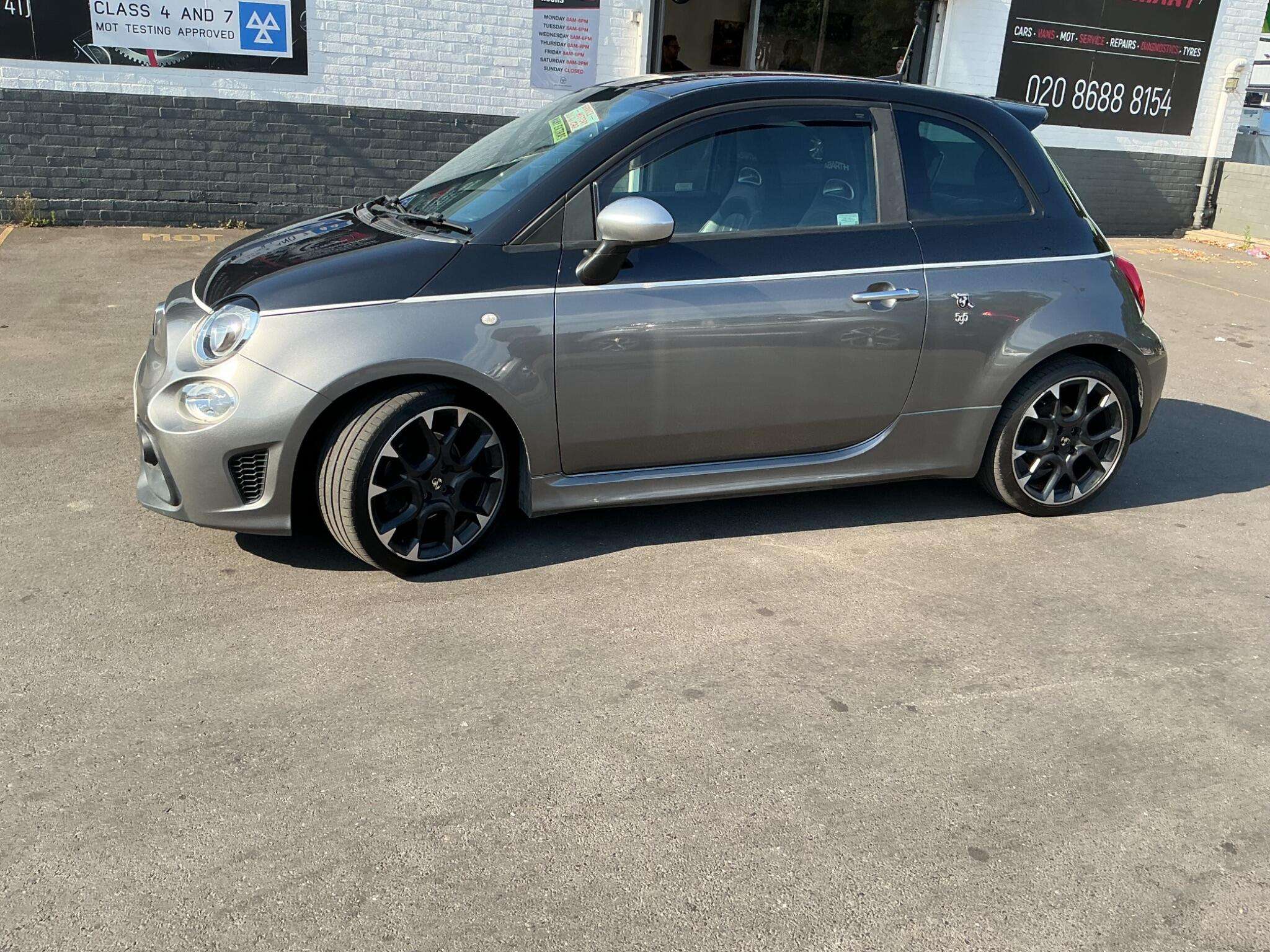 2017 ABARTH 595 2017 ABARTH 595
